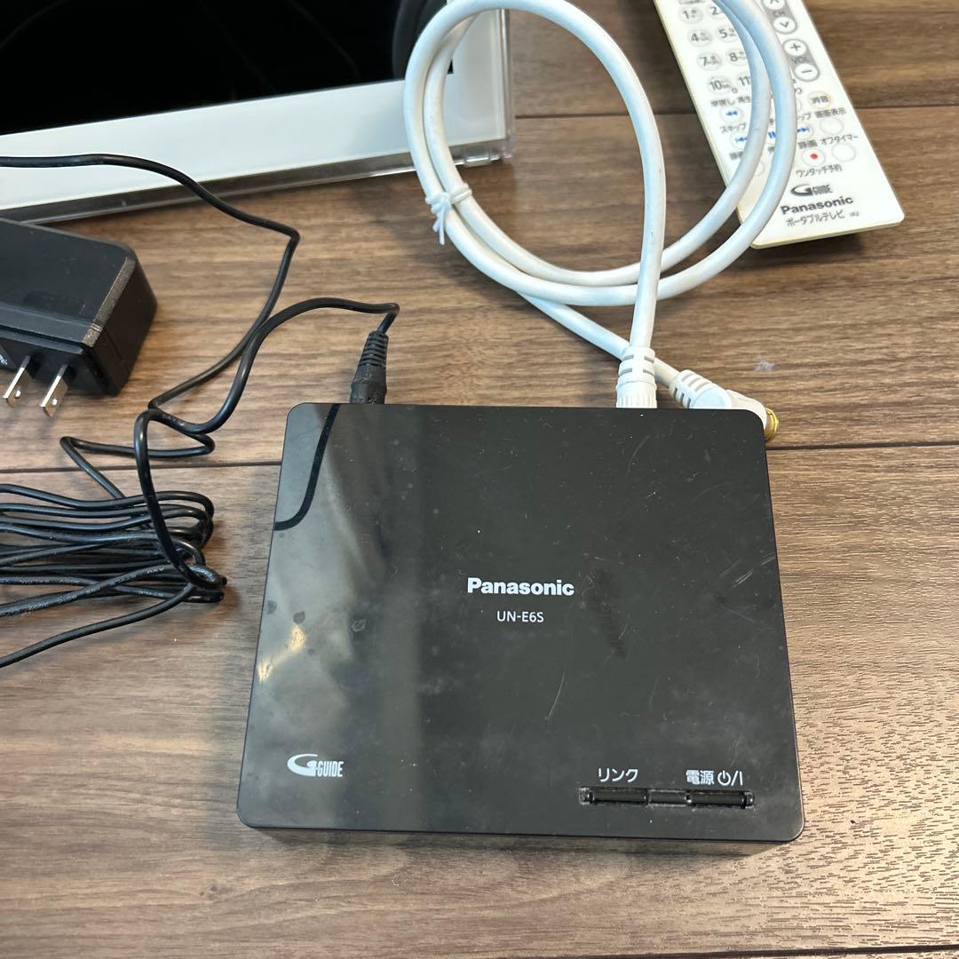 PanasonicプライベートビエラUN-10E6 ポータブルテレビ