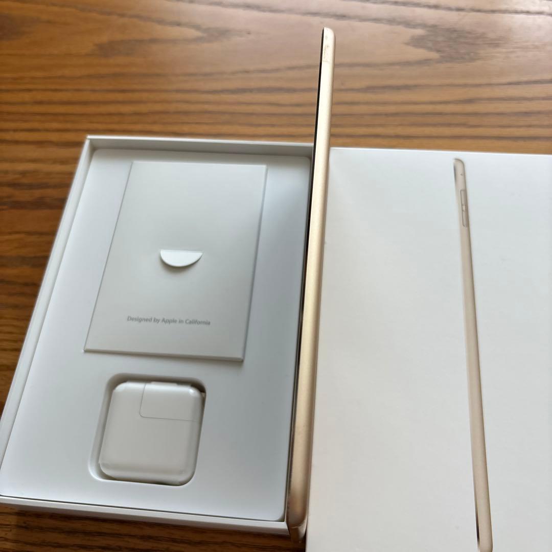 iPad mini4 A1538 64GB Gold Wi-Fi アダプター付