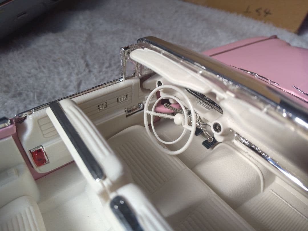 ♥️1/18プレミア♥️キャデラックエルドラド♥️メルセデスベンツ300SL