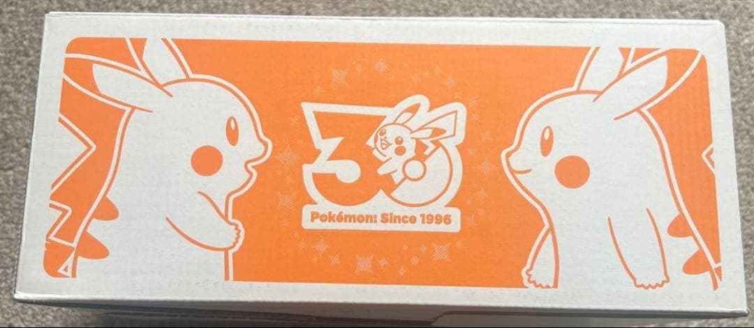 ピカチュウ 30周年記念 ぬいぐるみ＆マスコット　ピカピカ