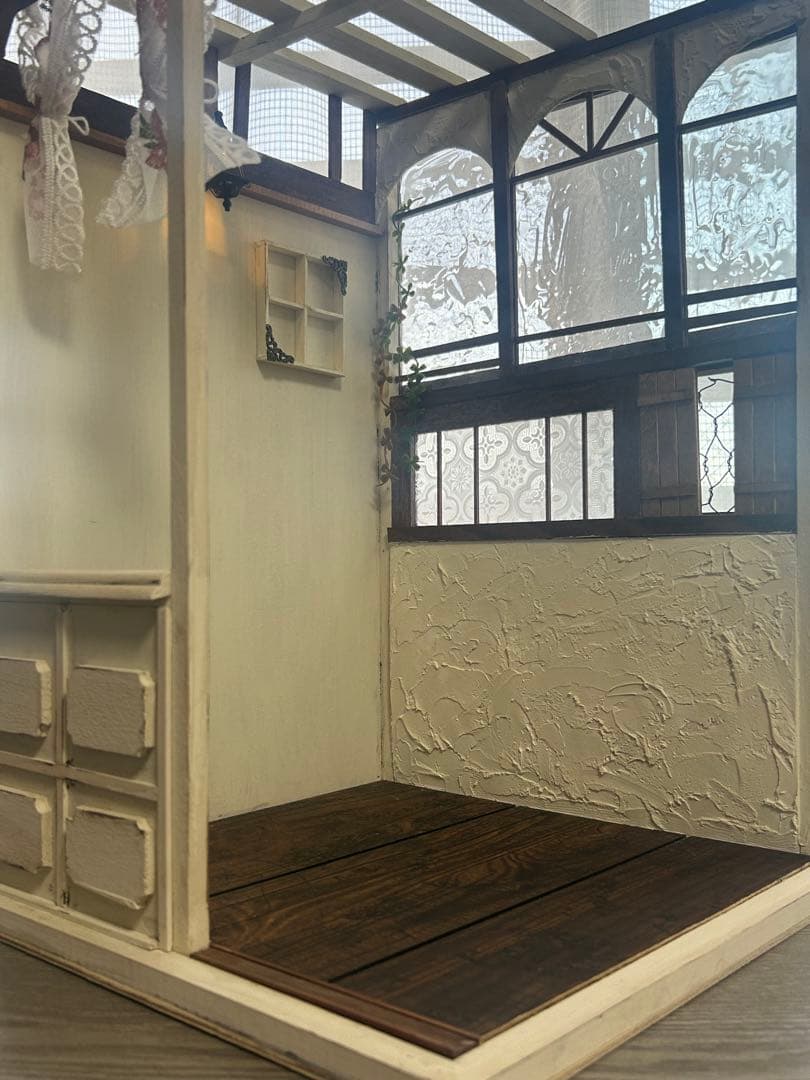 木製ドールハウス.背景ボード.ミニチュアハウス.ハンドメイド.家具小物類セット