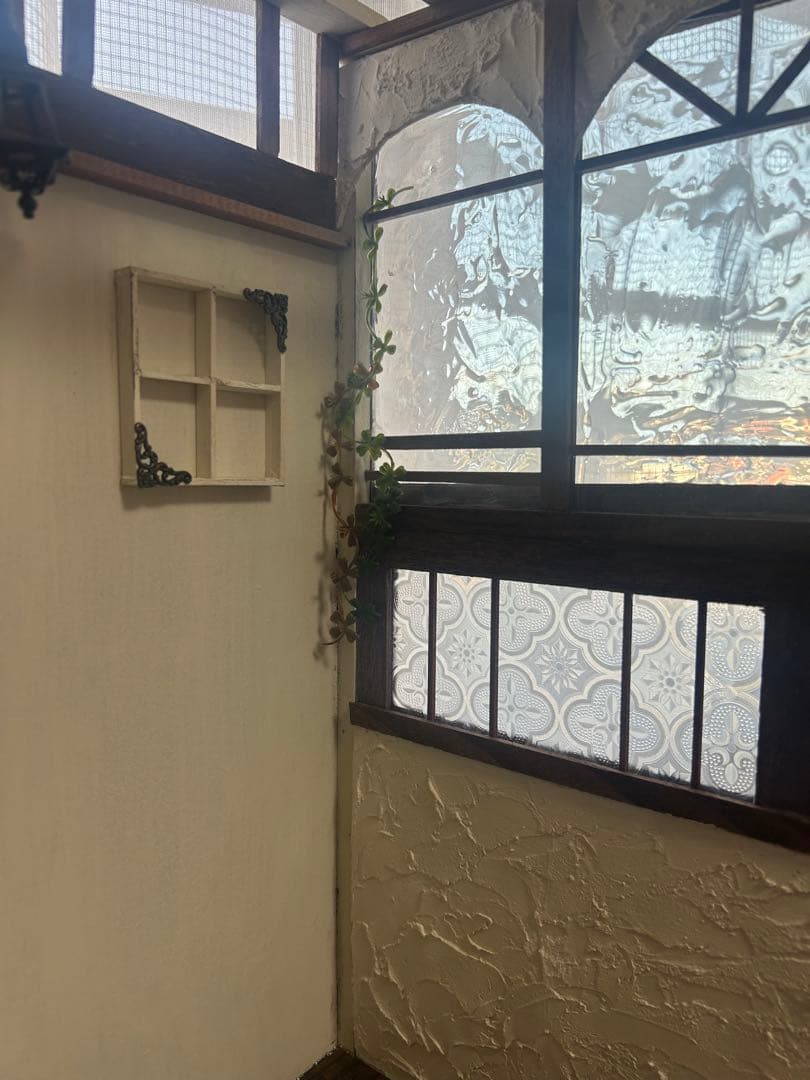 木製ドールハウス.背景ボード.ミニチュアハウス.ハンドメイド.家具小物類セット