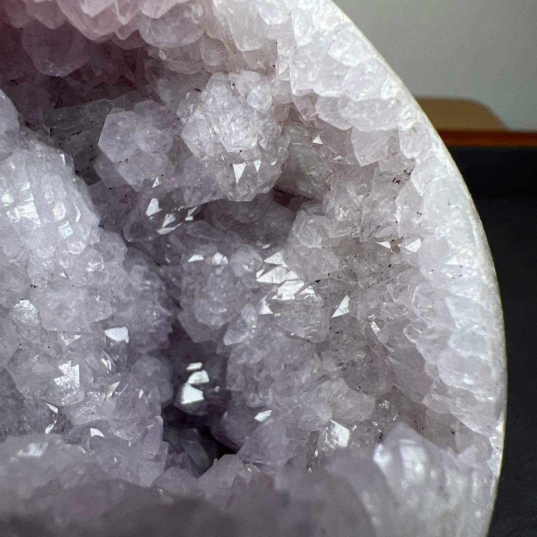 天然石　ラベンダーアメジスト　笑口　スフィア　台座付き