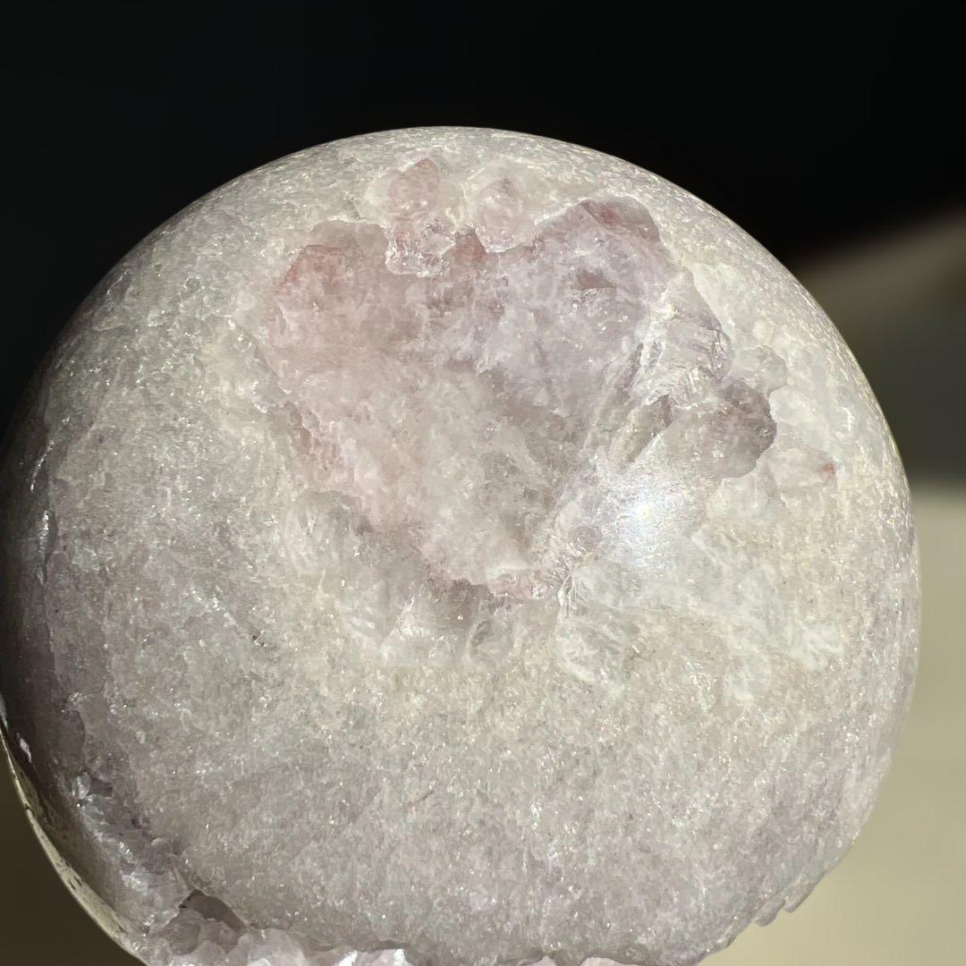 天然石　ラベンダーアメジスト　笑口　スフィア　台座付き