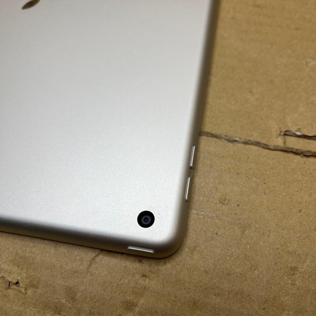 Apple iPad (第７世代) Wi-Fi 32GB シルバー