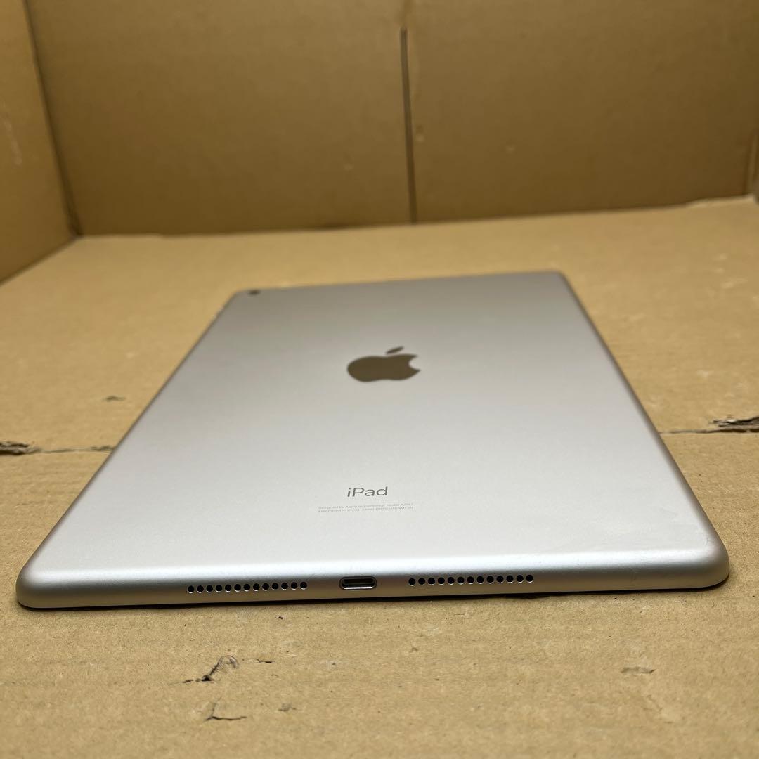 Apple iPad (第７世代) Wi-Fi 32GB シルバー