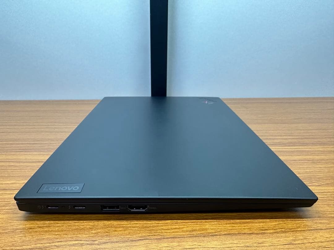 Windowsノート本体 4.Lenovo X1 Carbon Gen9 i5-1135G7 32Gb