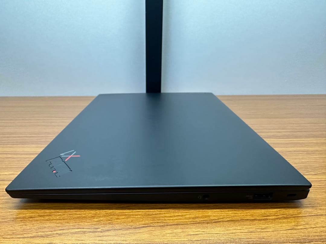 Windowsノート本体 4.Lenovo X1 Carbon Gen9 i5-1135G7 32Gb