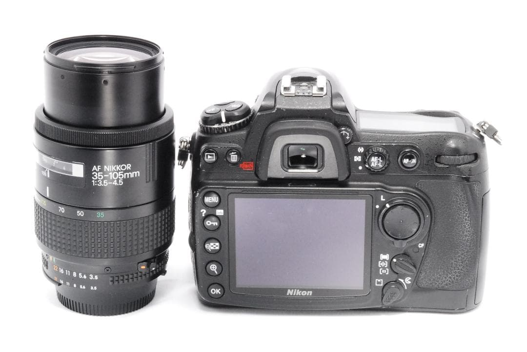 Nikon D300⭐️標準レンズセット⭐️付属品充実⭐️ハイアマチュアモデル