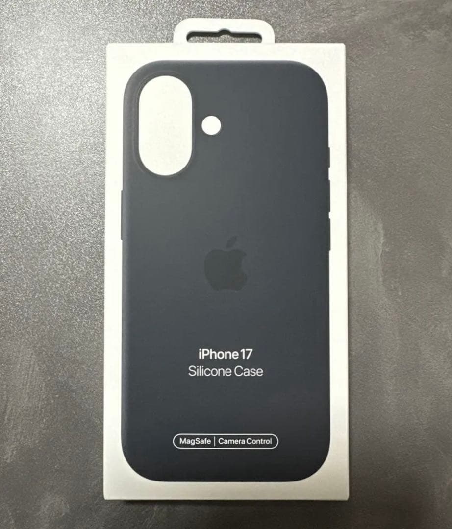 新品未開封　アイフォン17 純正　シリコンケース