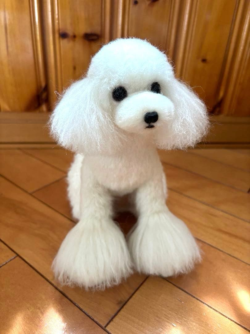 毛糸+羊毛フェルト トイプードル ホワイト（お好みでリボンお付けします）