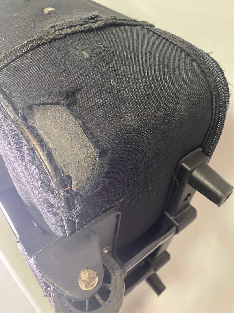 2426❣️ ゲーター 76鍵用セミハードキーボードケース GATOR