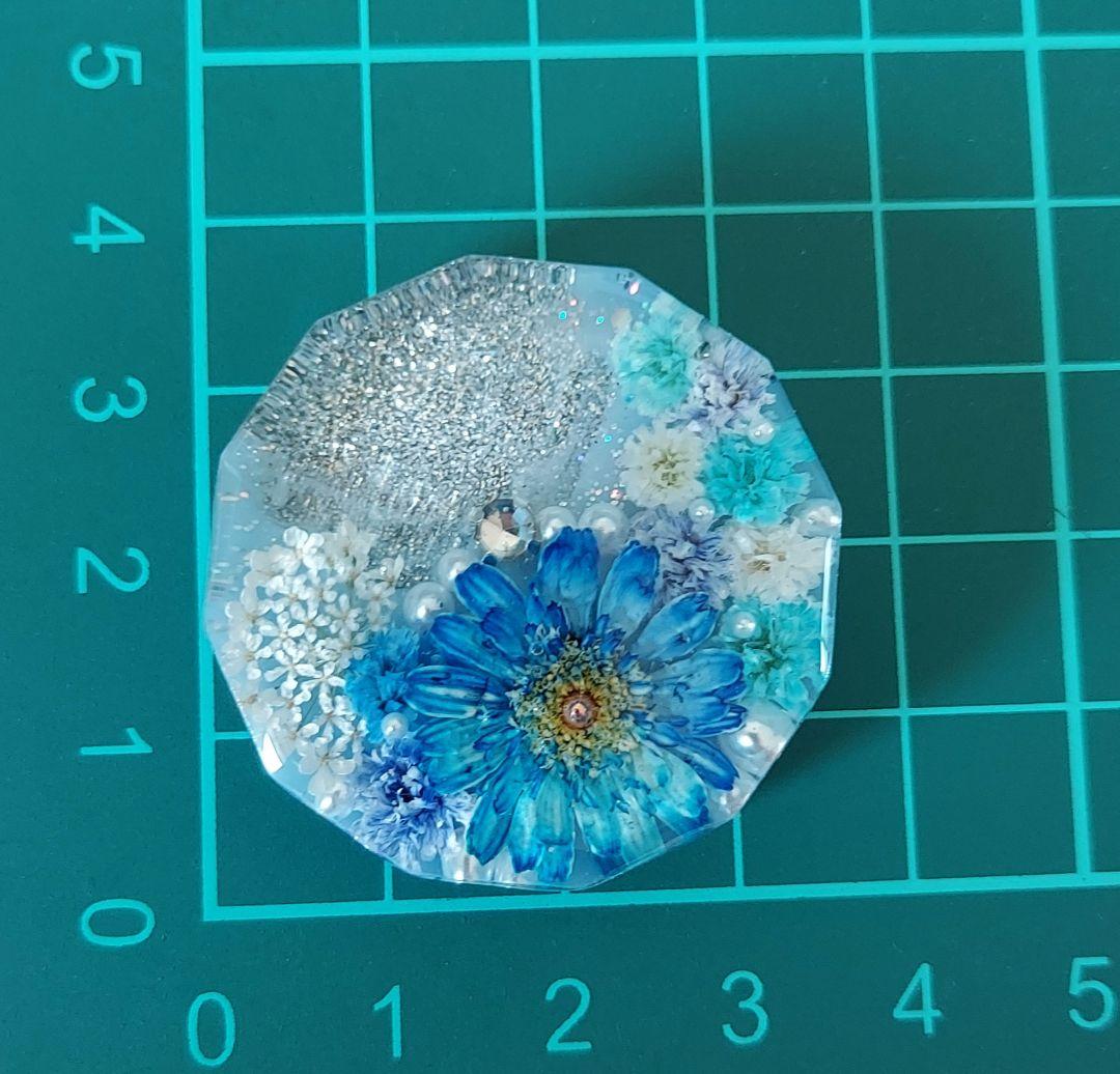 【1266】レジン　マトリカリア　ヘアゴム　ポニーフック　ブロ―チ　ハンドメイド