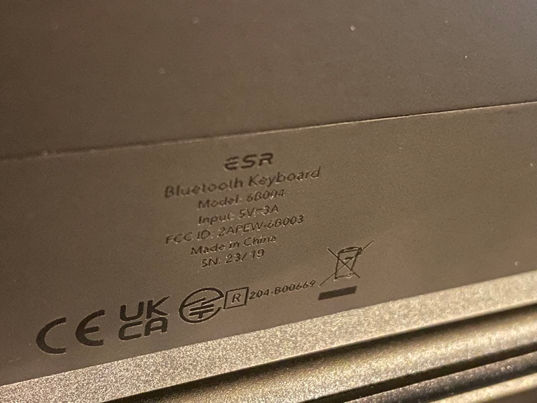 ESR Bluetoothキーボード iPad Pro 12.9用