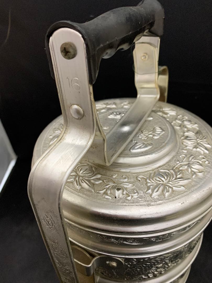 アルミ製5段弁当箱　グラスティースプーン2客付　CHIN FONG