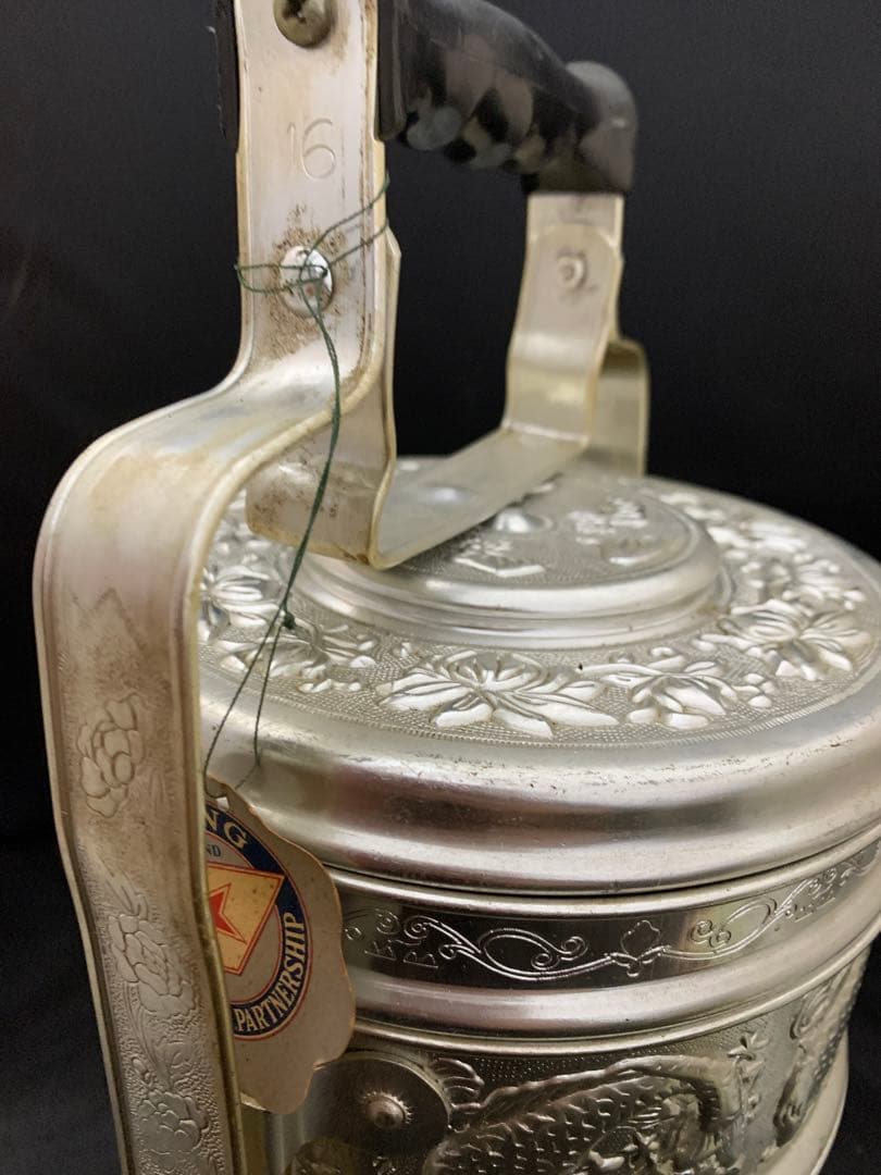 アルミ製5段弁当箱　グラスティースプーン2客付　CHIN FONG