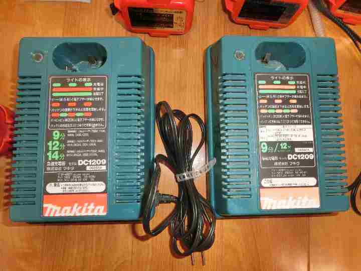 9.6ｖマキタ充電式ドリル・インパクトドライバ－・充電器・電池・ドリルビット