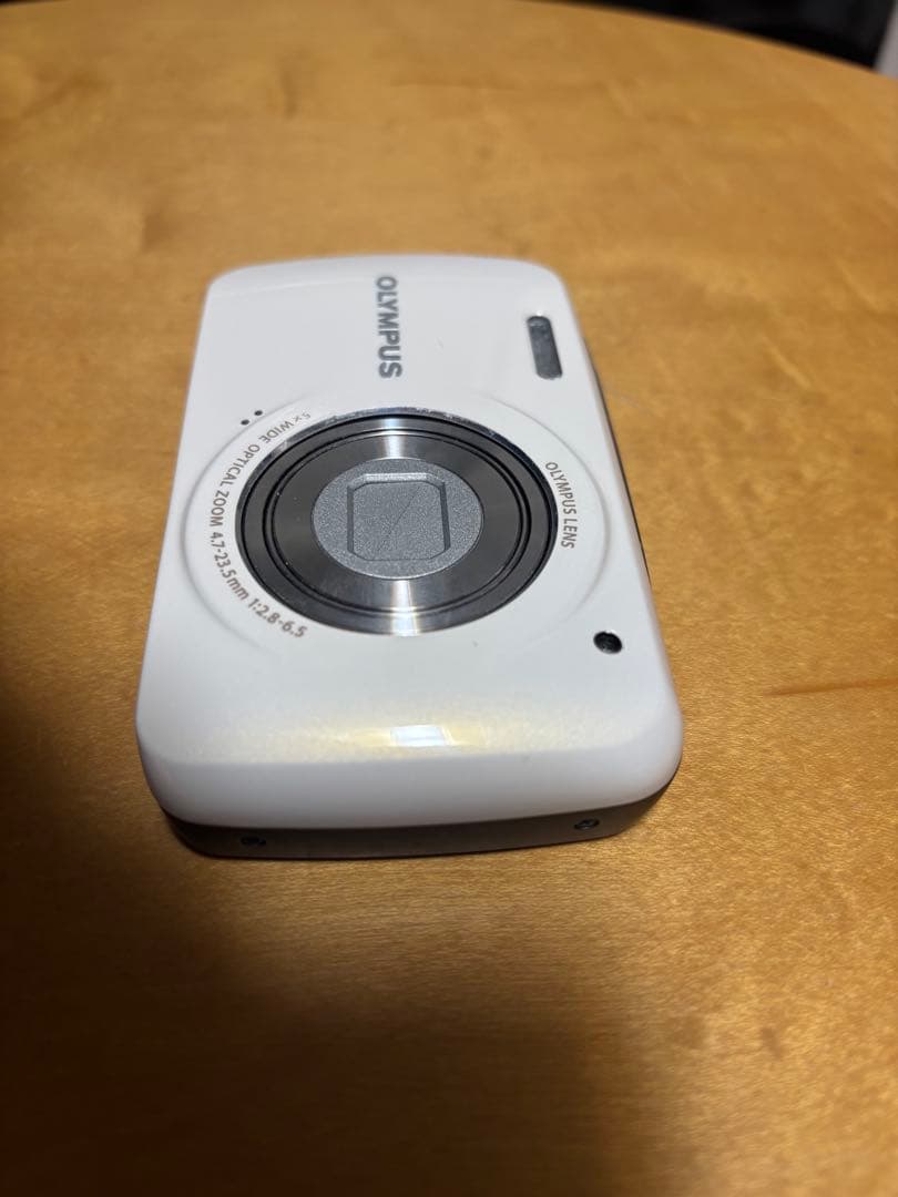 OLYMPUS オリンパス VH-210 ホワイト デジカメ