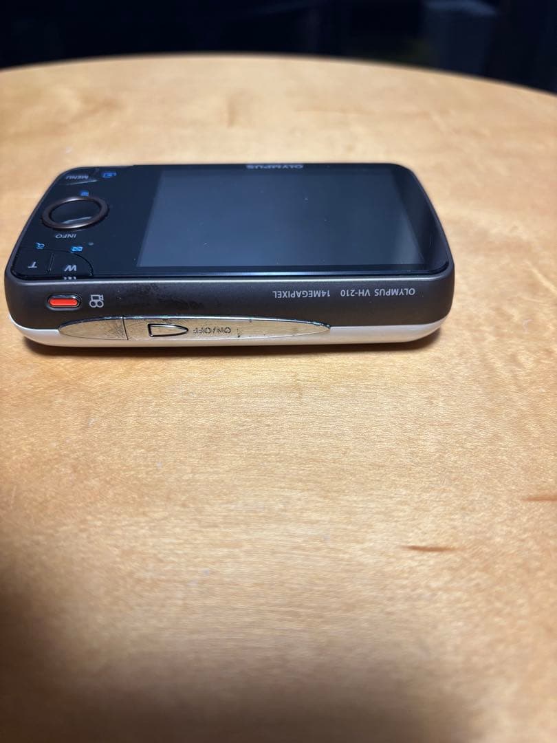 OLYMPUS オリンパス VH-210 ホワイト デジカメ