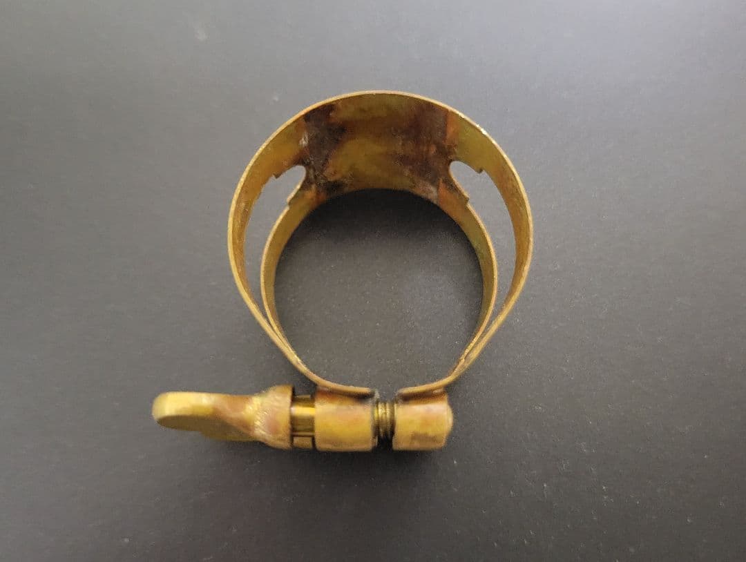 ビンテージ　アルトサックス用リガチャー　Martin・Connタイプ