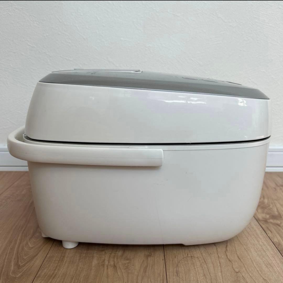 可変圧力おどり炊きダイヤモンド竃釜Panasonic SR-PA106IH炊飯器