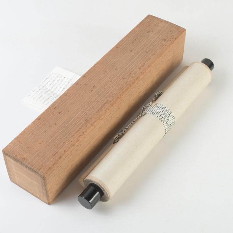 ズーミンママ 　戸上明道筆　一行書　「薫風自南来」　共箱　C　9794A