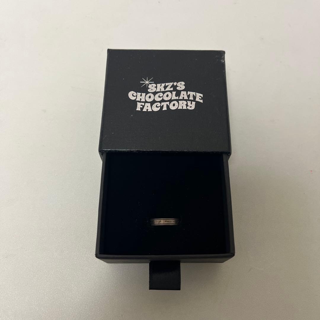 SKZ's Chocolate Factory リング