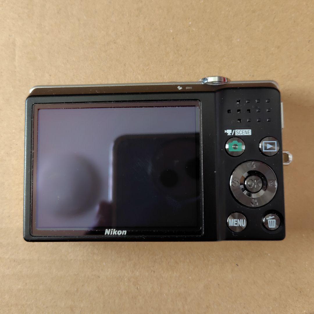 【本日限定お値下げ】Nikon COOLPIX S570