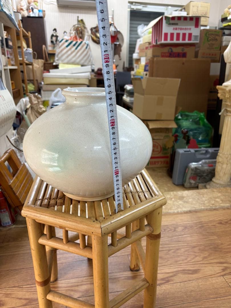 【九谷焼】？！大壺 白磁 丸壺 花瓶 飾壺 銘あり 直径約28cm 伝統工芸