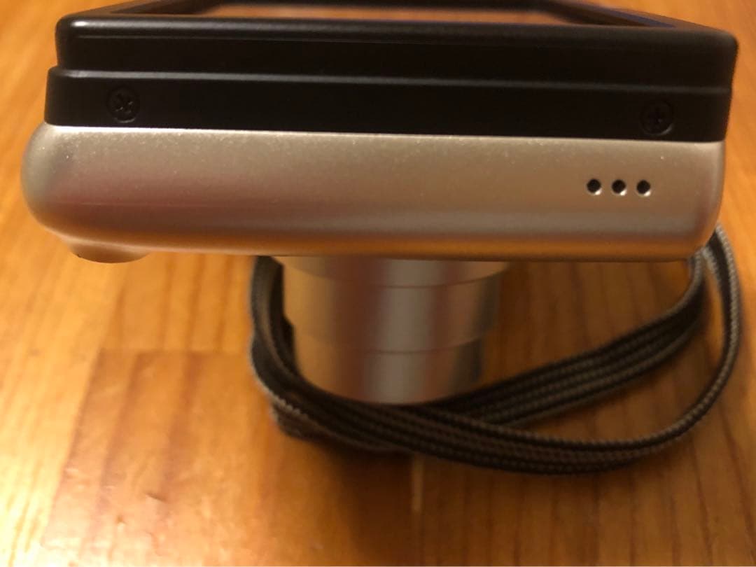Nikon COOLPIX L30コンデジ シルバー