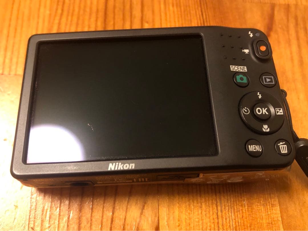 Nikon COOLPIX L30コンデジ シルバー