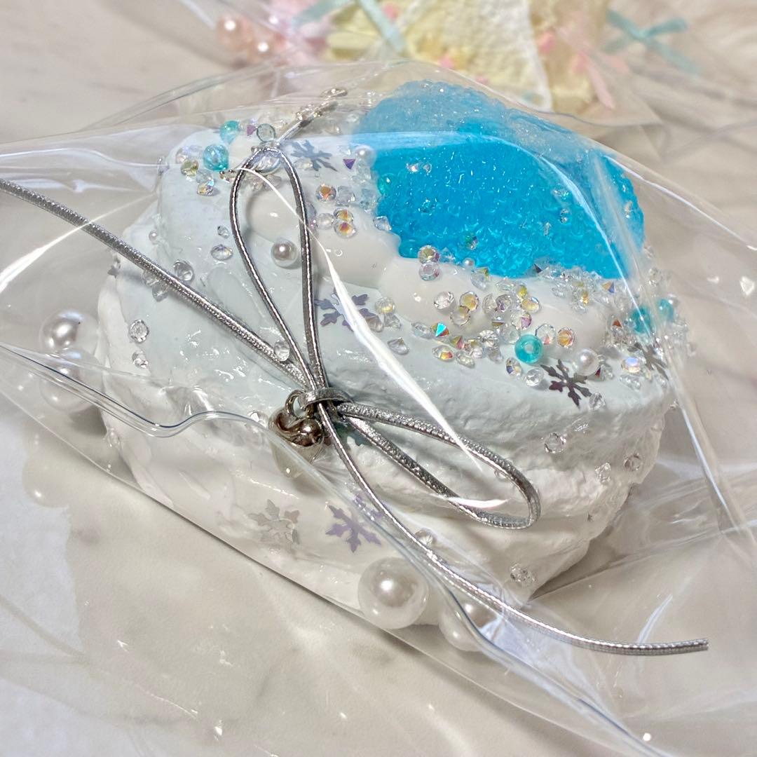 キラキラ先生 豆腐感うさぎ&回転クリーム&いちごスフレ 海外スクイーズ