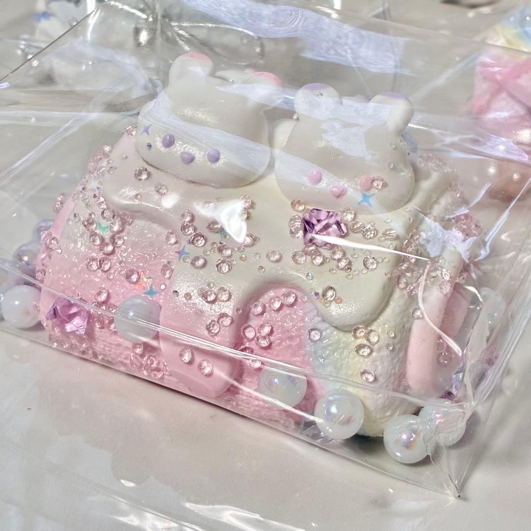 キラキラ先生 豆腐感うさぎ&回転クリーム&いちごスフレ 海外スクイーズ