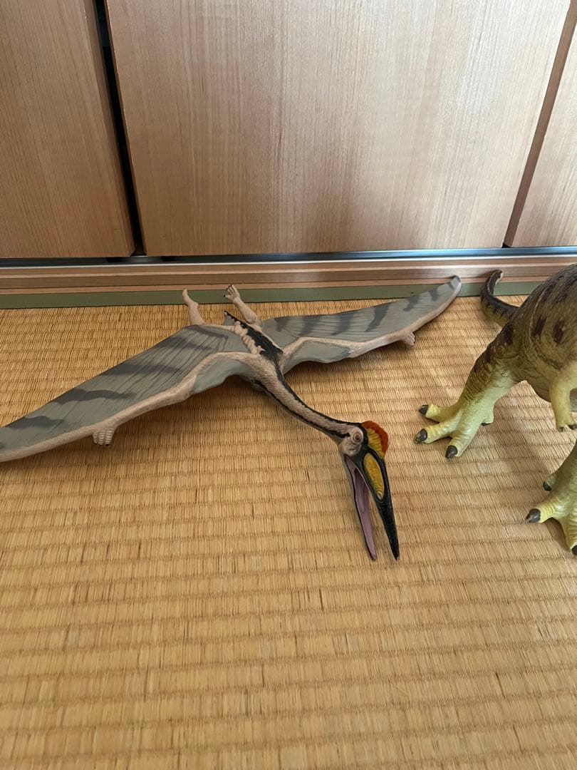 恐竜フィギュア3体セット　ビニールモデル