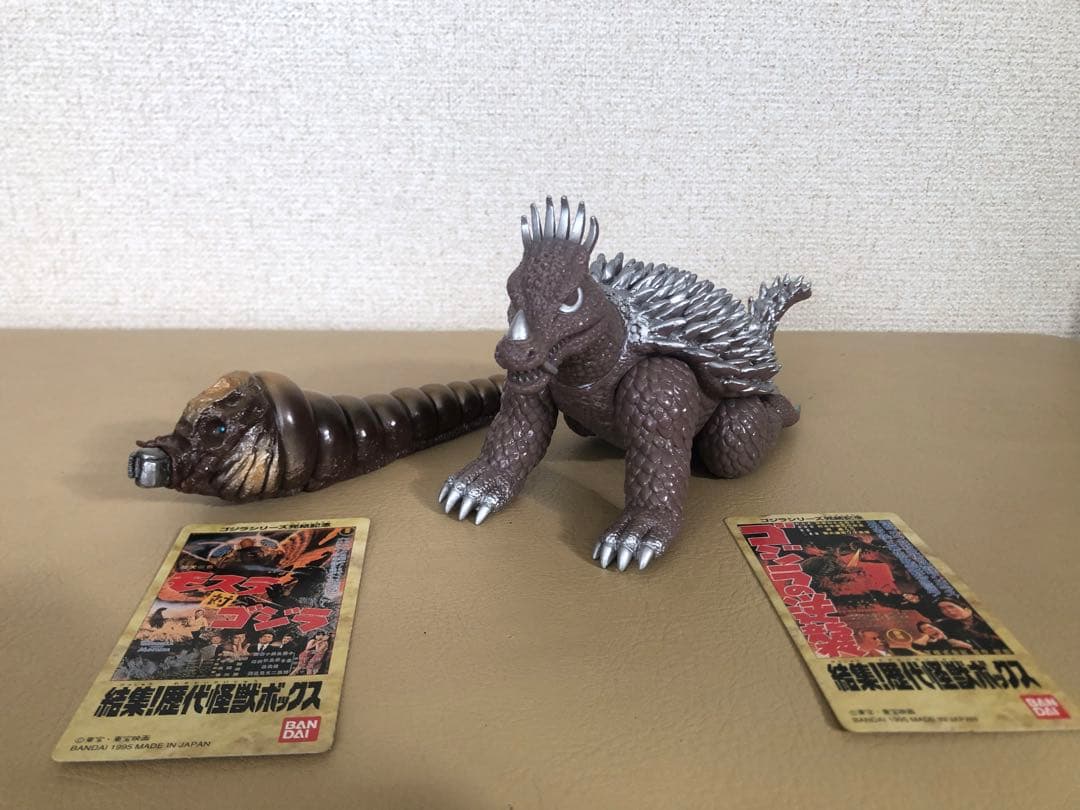 モスラ・アンギラス フィギュアセット★歴代怪獣ボックス版タグカード付き