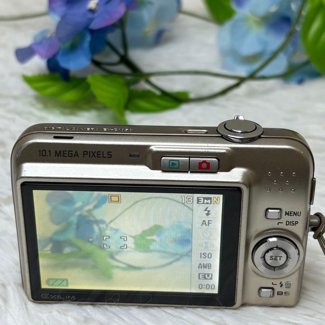 CASIO カメラ　EX-Z1050 充電器　ゴールド コンデジ　動作品