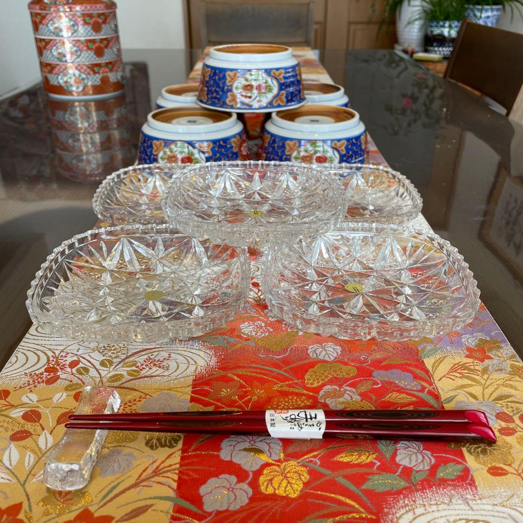 新品①三洋陶器　龍峰窯　金彩古伊万里　中鉢揃　５客②HOYAクリスタル中皿　5枚