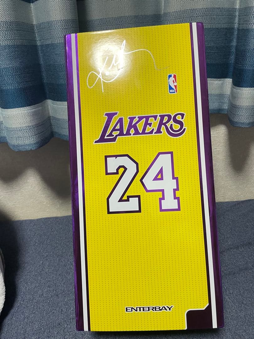 エンターベイ コービーブライアント