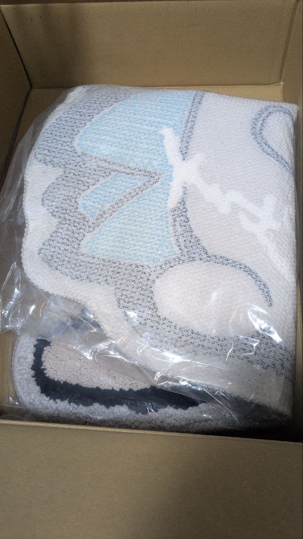 うにぐり　ラグマット　ずとまよ