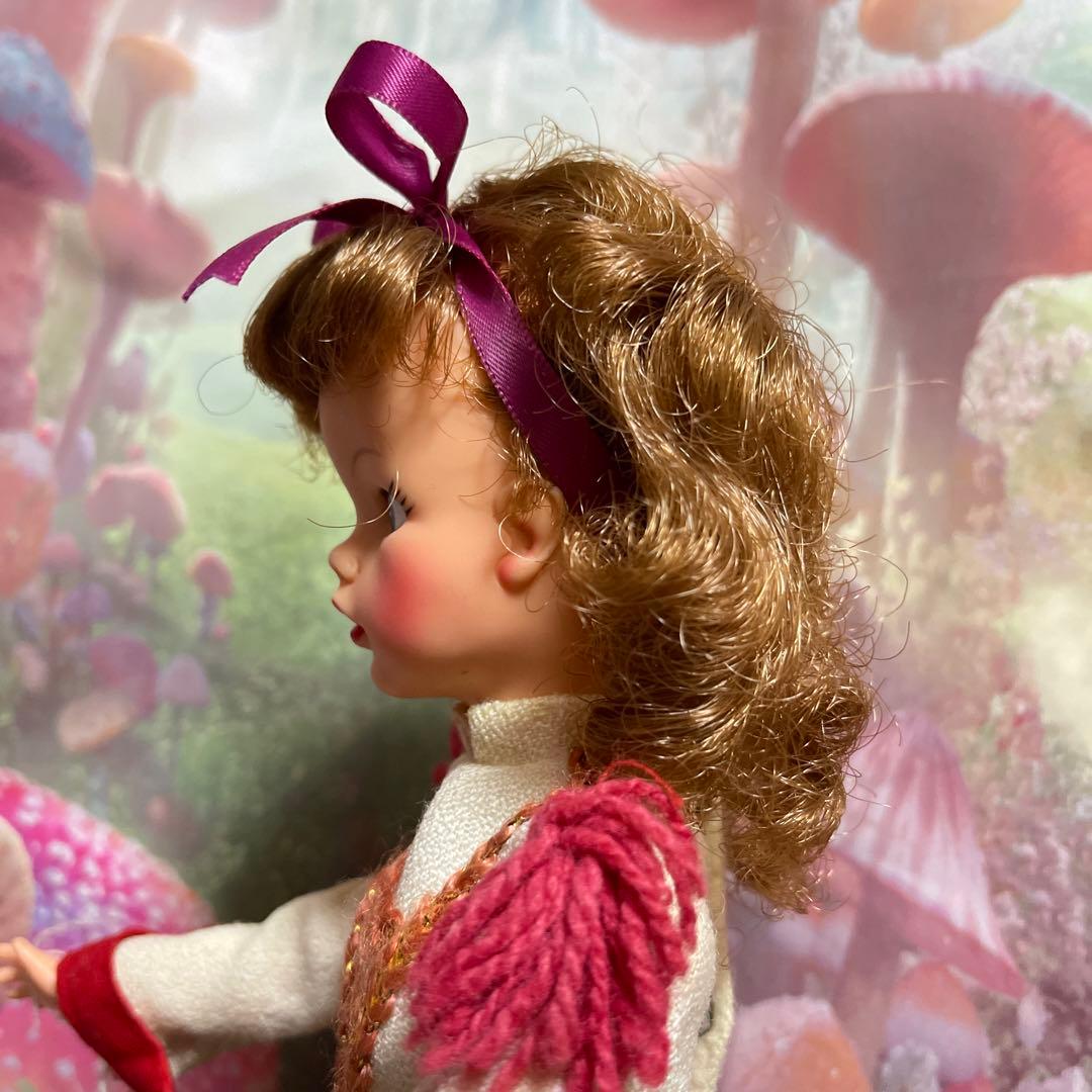 ふわっふわな髪のタミーちゃん人形、お着替え付き。