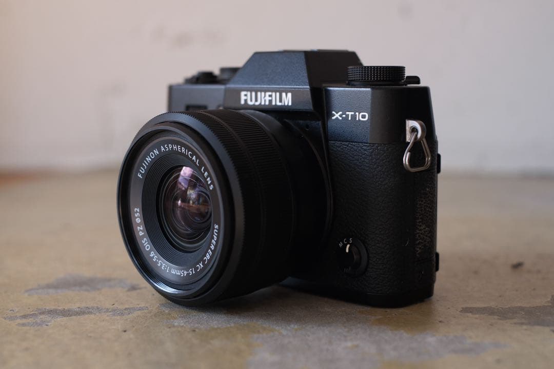 FUJIFILM X-T10 ミラーレス一眼