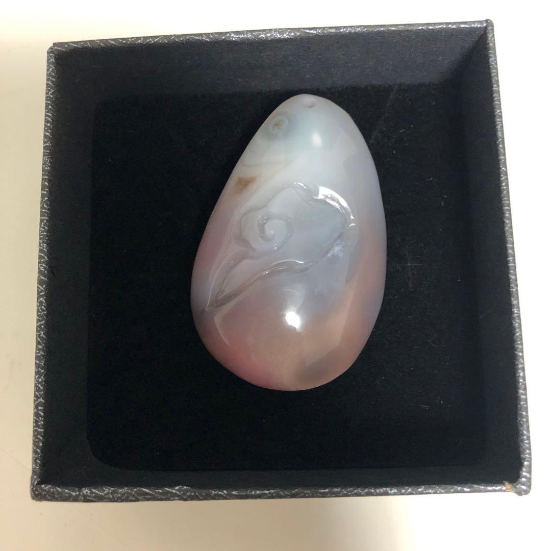 縁結び 女陰 ヌードメノウ 生命の源 女性器 趣味 天然石 瑪瑙 彫り物D9