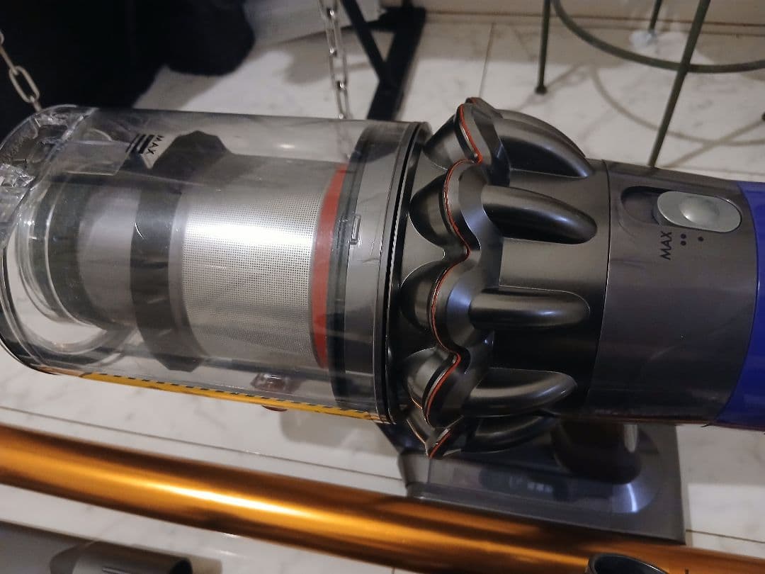 べ*ん様 Dyson V10 SV12 本体＋ソフトローラーヘッド 付属品多数