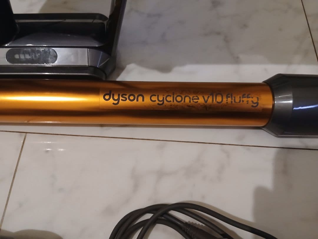 べ*ん様 Dyson V10 SV12 本体＋ソフトローラーヘッド 付属品多数