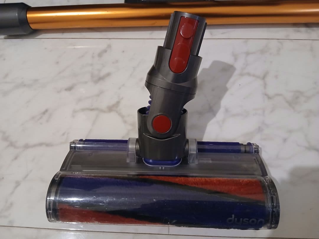 べ*ん様 Dyson V10 SV12 本体＋ソフトローラーヘッド 付属品多数