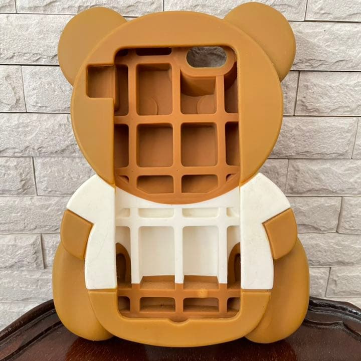 【美品】MOSCHINO bear iPhone case
