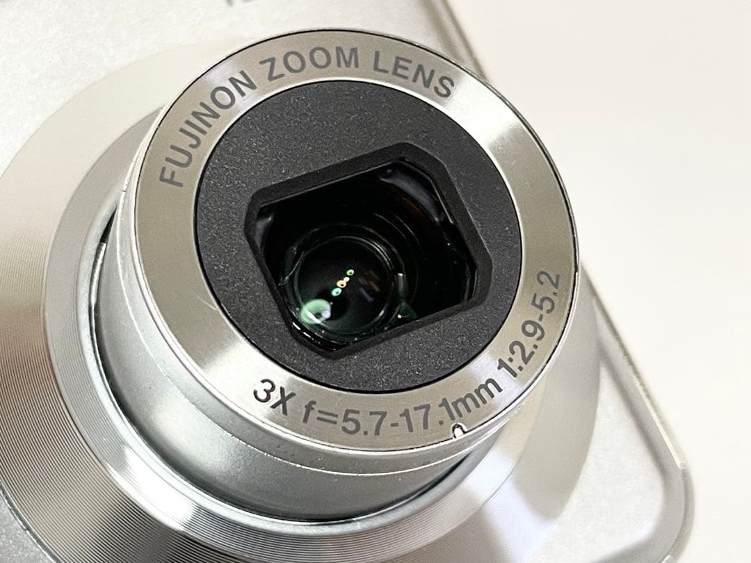 【極美品・完動品】　FUJIFILM FINEPIX AV100 動作確認済