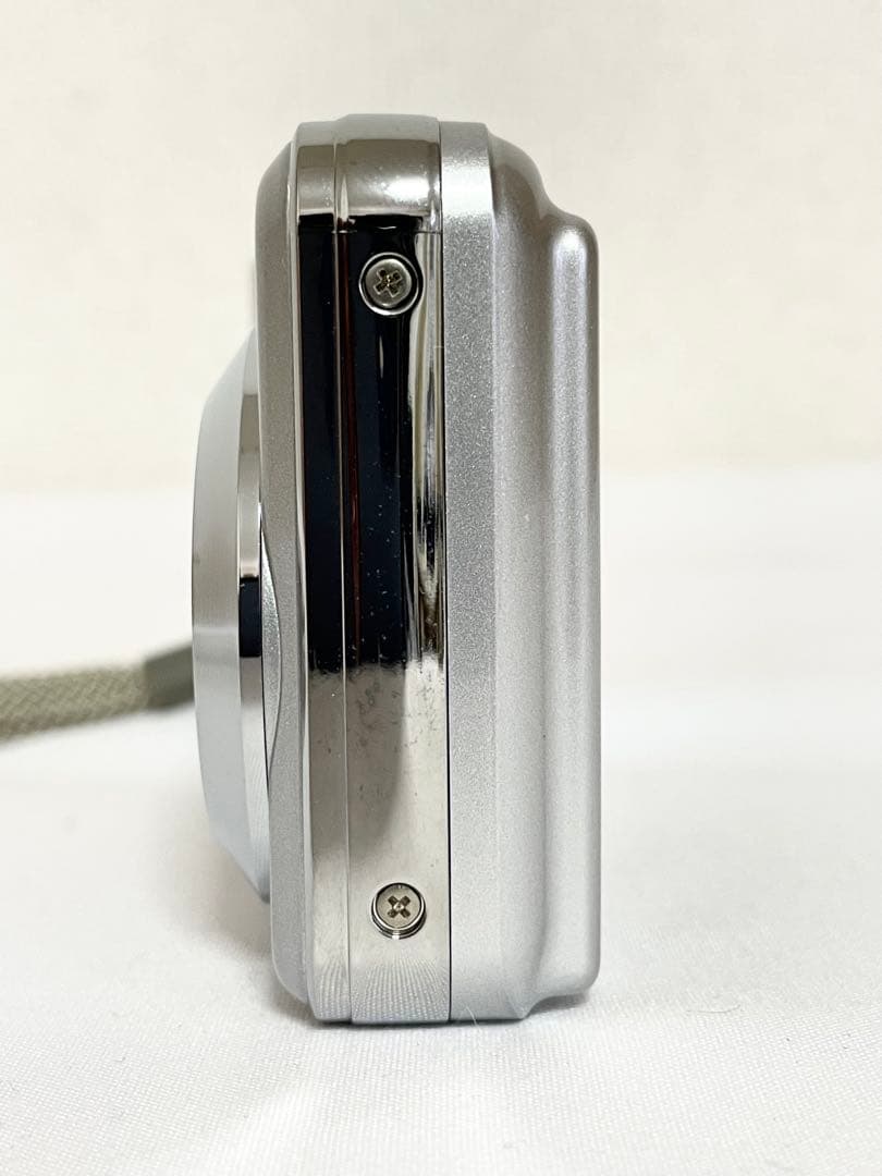 【極美品・完動品】　FUJIFILM FINEPIX AV100 動作確認済