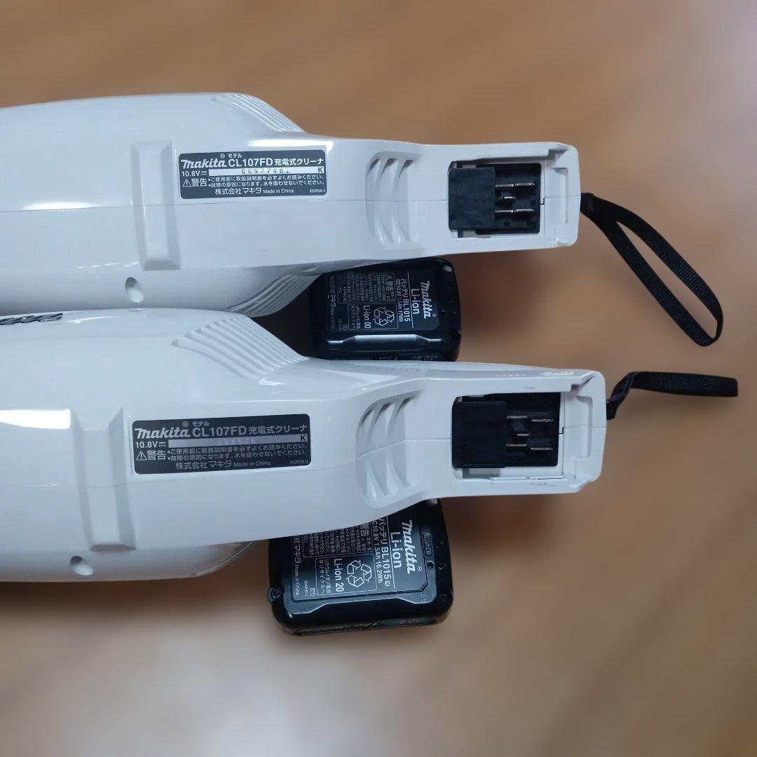 マキタ10.8V充電式クリーナCL107FDの２台セット純正バッテリ及び充電器付