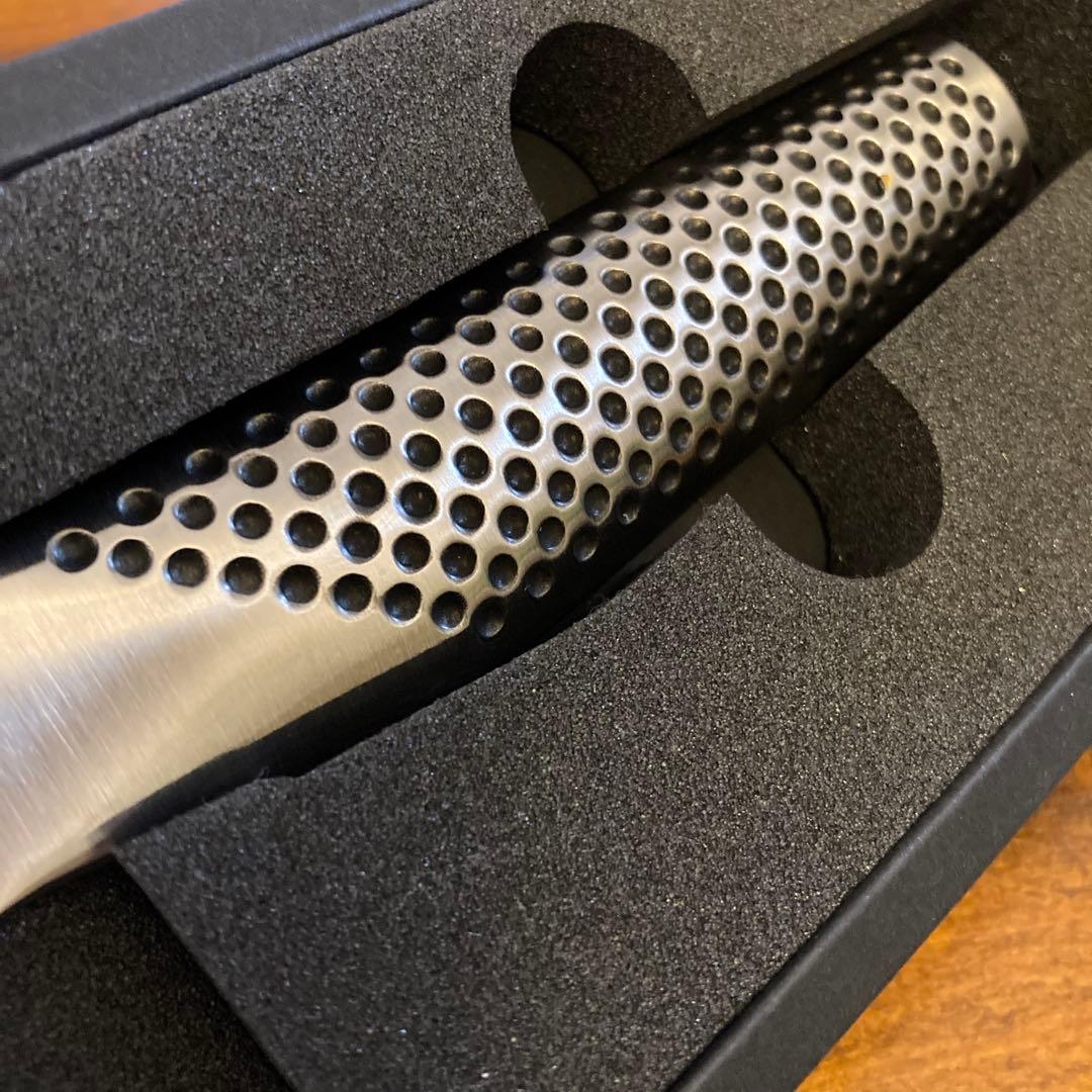 Global グローバル　包丁　三徳包丁　18cm